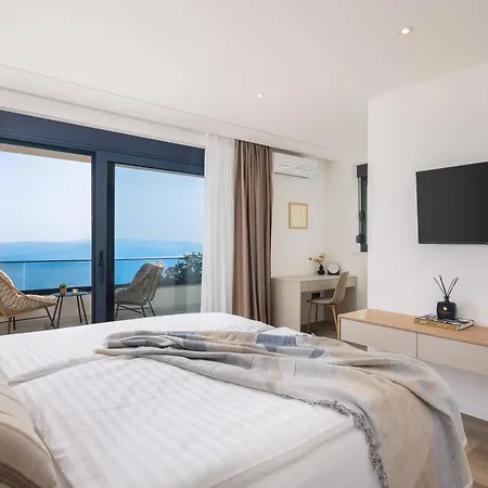 Sarah וילה באסקה וודה